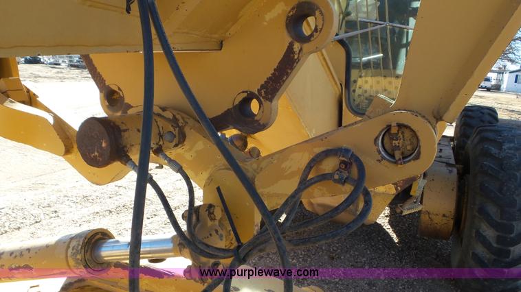 image for item J6799 Galion A550 motor grader