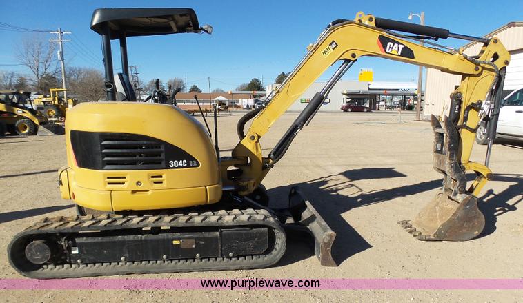 image for item J6800 2008 Caterpillar 304C CR mini excavator
