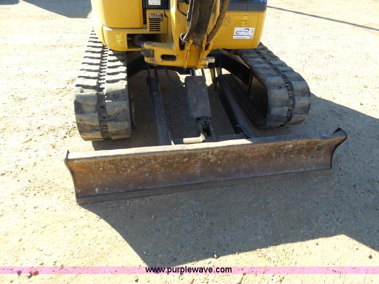 image for item J6800 2008 Caterpillar 304C CR mini excavator