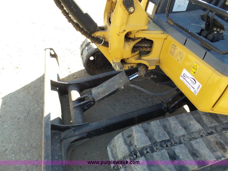 image for item J6800 2008 Caterpillar 304C CR mini excavator