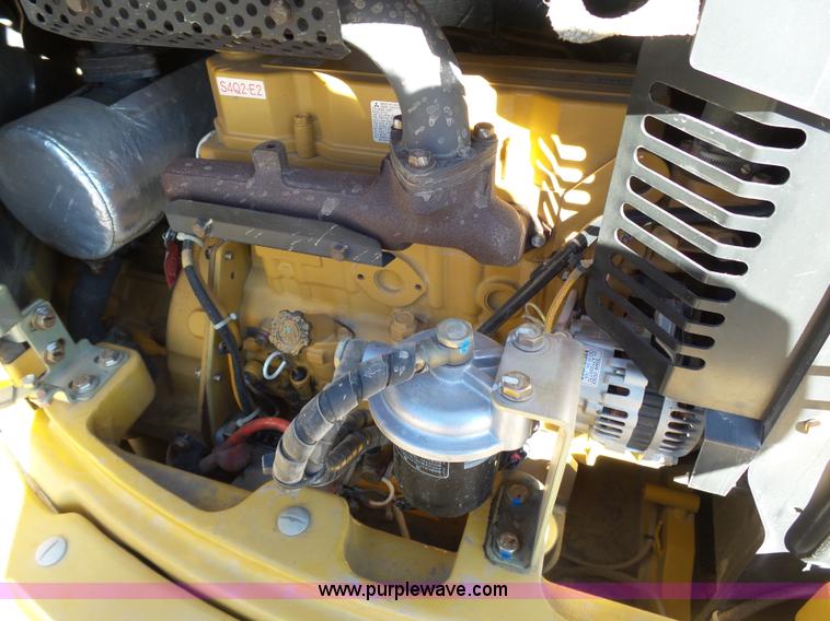 image for item J6800 2008 Caterpillar 304C CR mini excavator