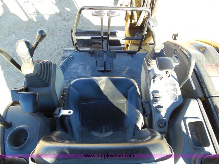 image for item J6800 2008 Caterpillar 304C CR mini excavator