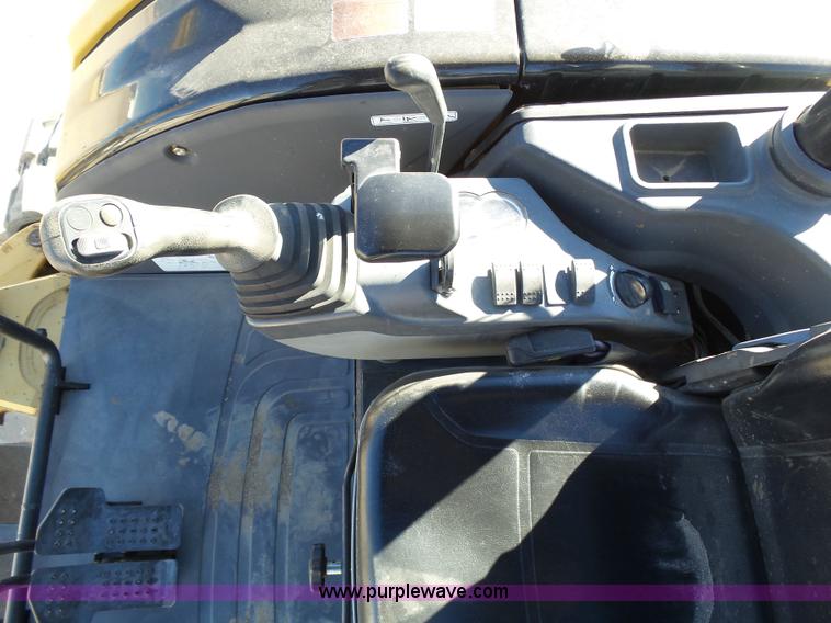 image for item J6800 2008 Caterpillar 304C CR mini excavator