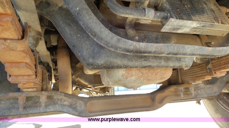 image for item J6801 1994 Ford F700 dump truck