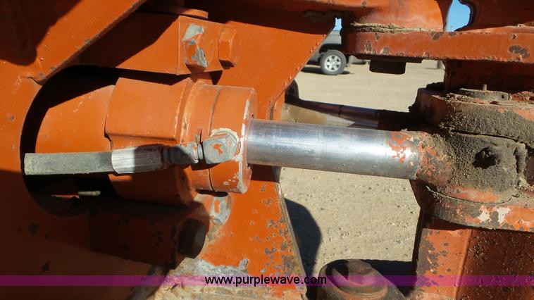 image for item J6803 Ditch Witch R30 trencher