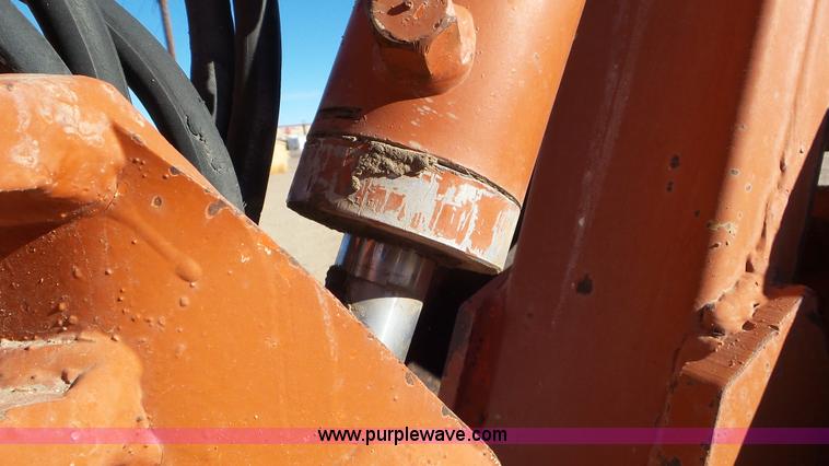 image for item J6803 Ditch Witch R30 trencher