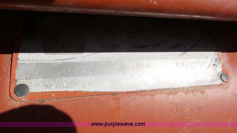 image for item J6803 Ditch Witch R30 trencher