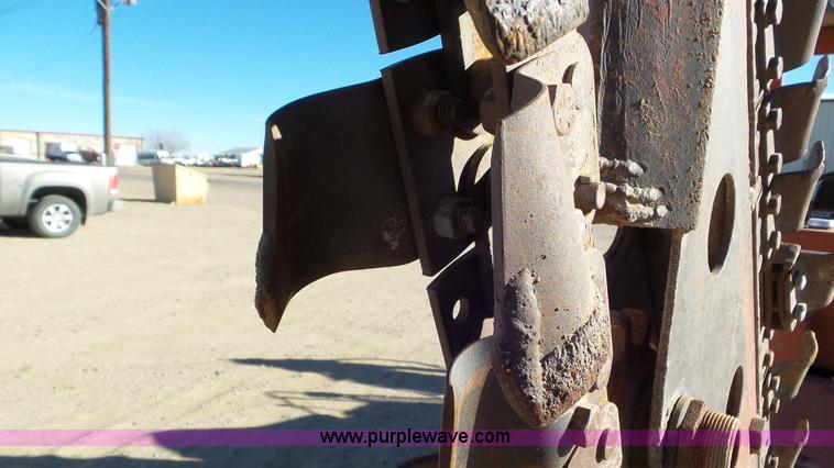 image for item J6803 Ditch Witch R30 trencher