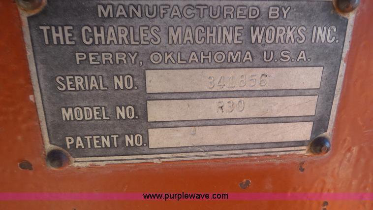 image for item J6803 Ditch Witch R30 trencher