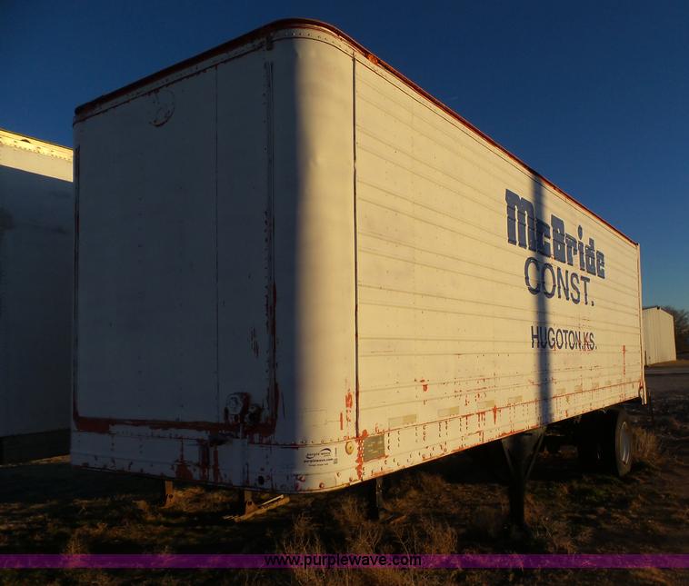 image for item J6808 1973 Great Dane 73127 enclosed cargo trailer