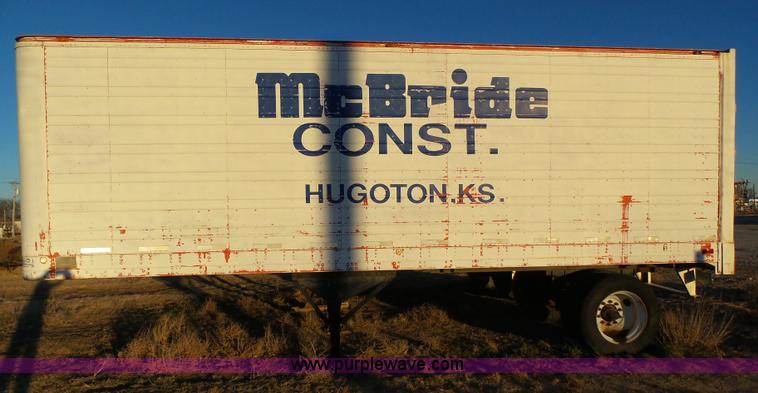 image for item J6808 1973 Great Dane 73127 enclosed cargo trailer