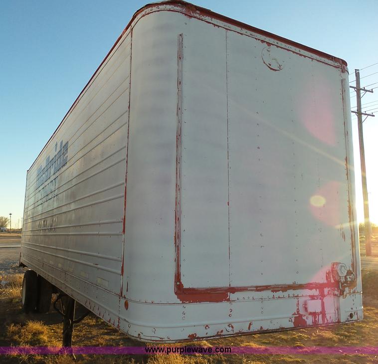 image for item J6808 1973 Great Dane 73127 enclosed cargo trailer