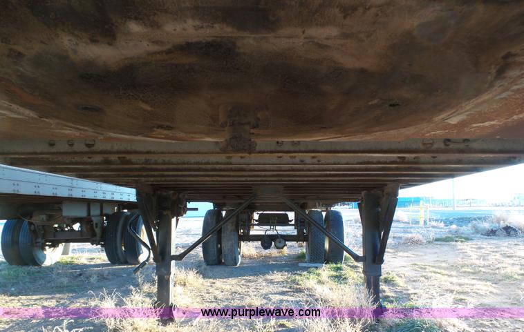 image for item J6808 1973 Great Dane 73127 enclosed cargo trailer