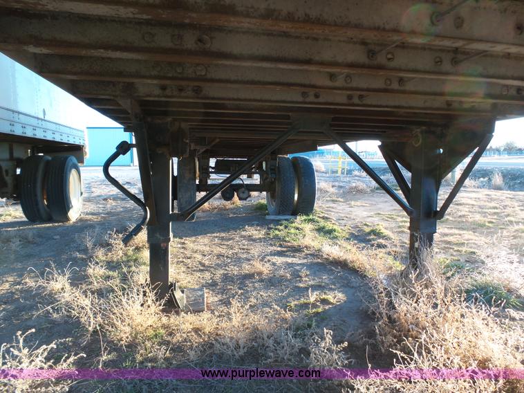 image for item J6808 1973 Great Dane 73127 enclosed cargo trailer