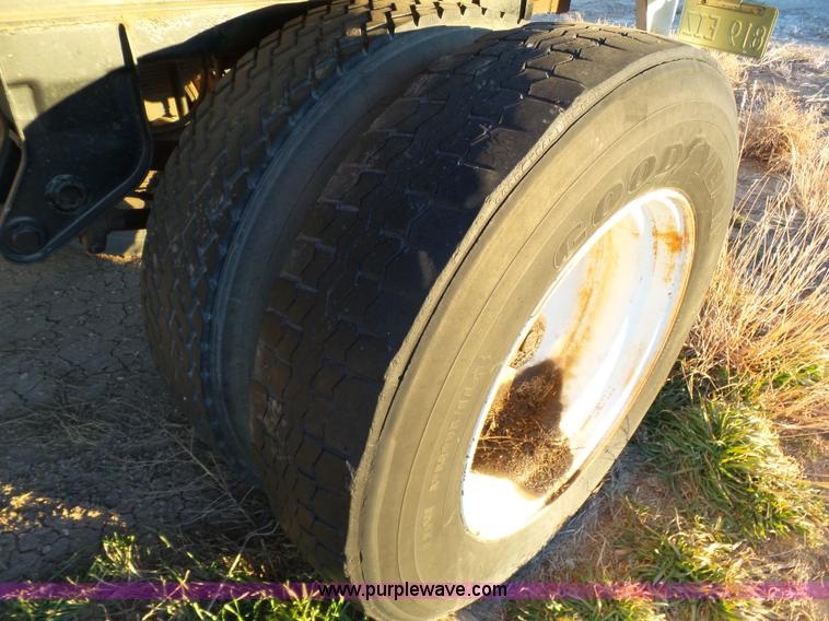 image for item J6808 1973 Great Dane 73127 enclosed cargo trailer