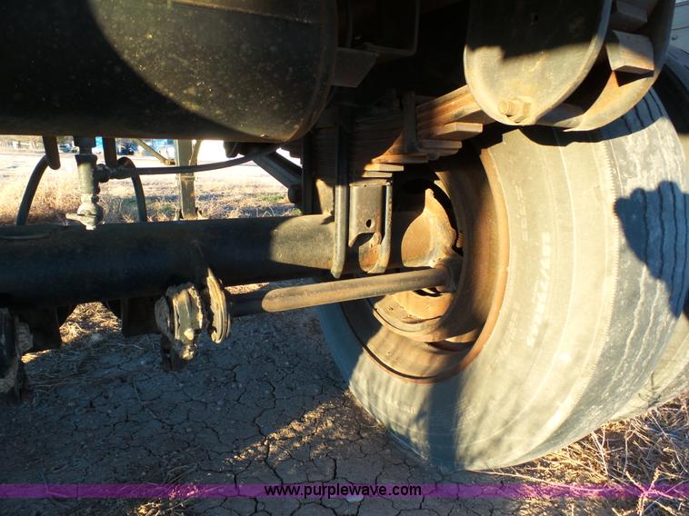 image for item J6808 1973 Great Dane 73127 enclosed cargo trailer