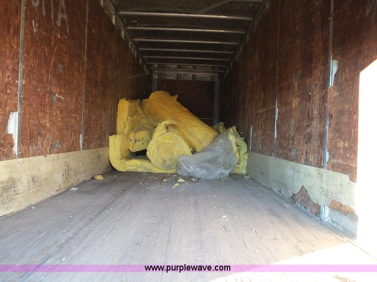 image for item J6809 1982 Fruehauf BBFX-F1-26-8 enclosed cargo trailer