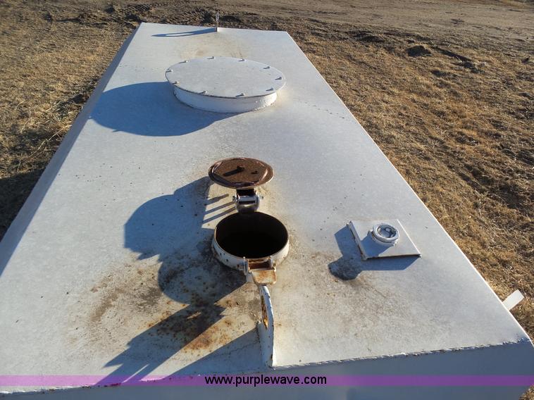 image for item J6810 Steel water tank