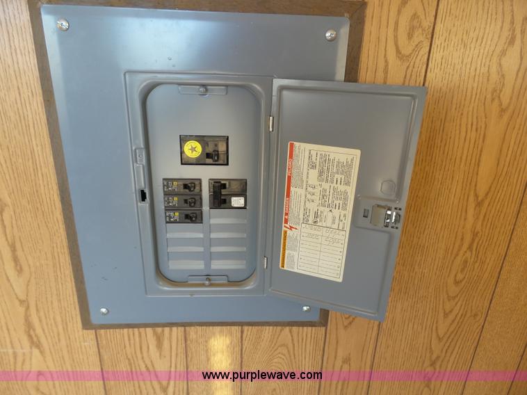 image for item J6811 2000 Office Master mobile office trailer