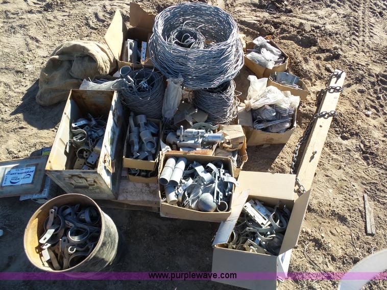 image for item J6814 Assorted fencing supplies