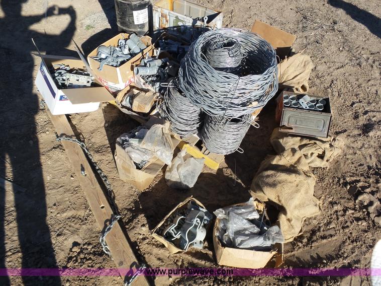 image for item J6814 Assorted fencing supplies