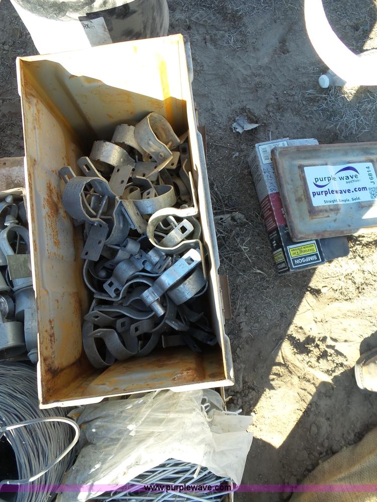 image for item J6814 Assorted fencing supplies