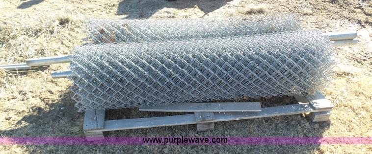 image for item J6814 Assorted fencing supplies