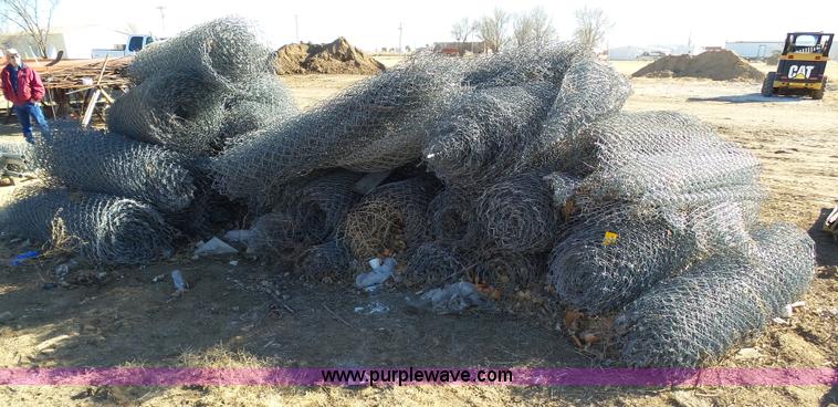 image for item J6814 Assorted fencing supplies