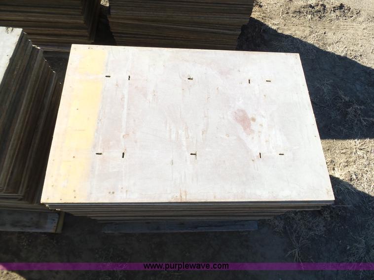 image for item J6819 Gate form system