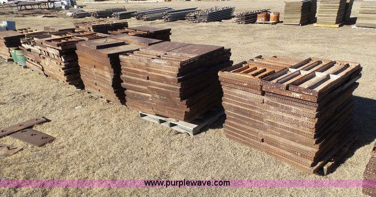 image for item J6822 Assorted Efco steel panels and concrete forms