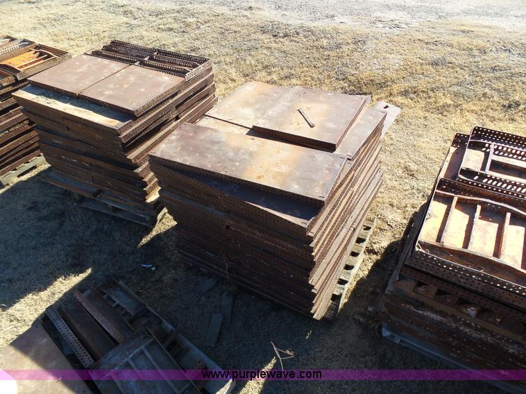 image for item J6822 Assorted Efco steel panels and concrete forms