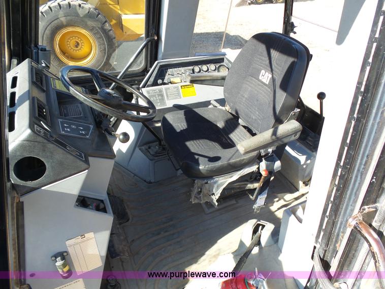 image for item J6824 1994 Caterpillar 416B backhoe