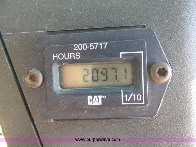 image for item J6825 2007 Caterpillar 252B skid steer