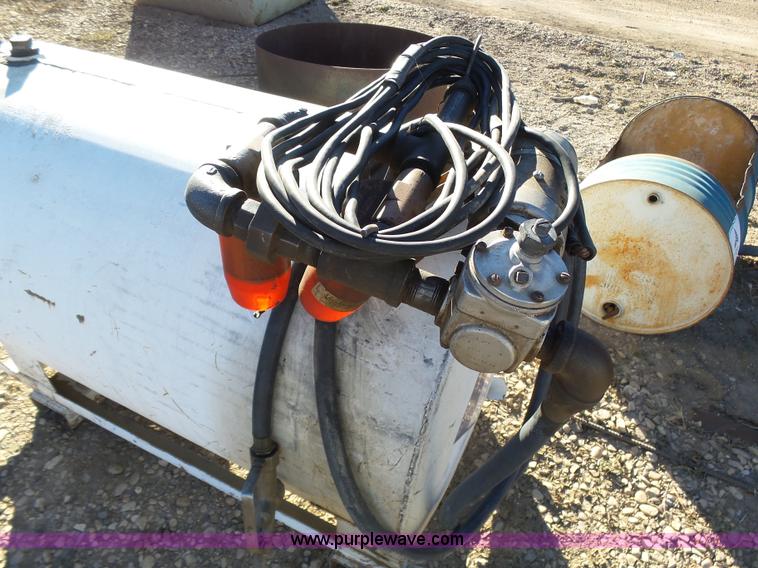 image for item J8284 Fuel tank