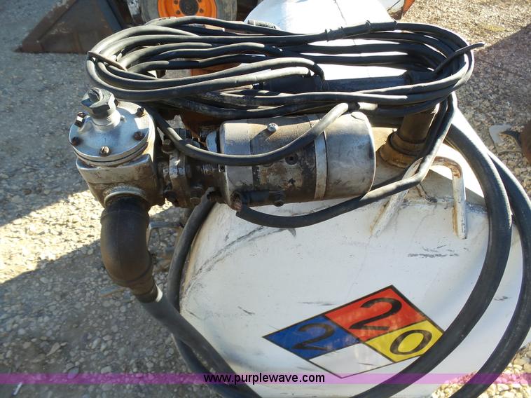 image for item J8284 Fuel tank