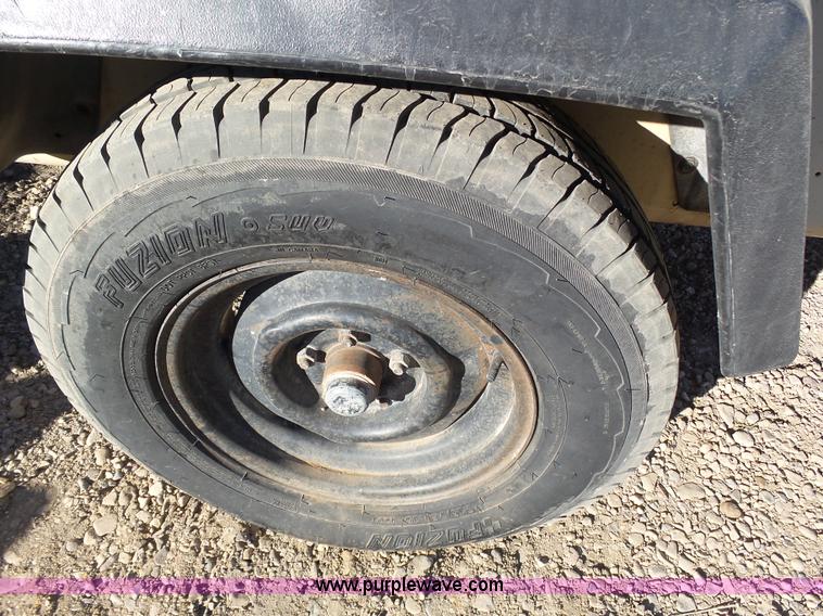 image for item J8286 1993 Ingersoll Rand 185 air compressor