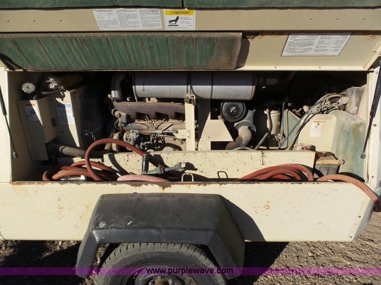 image for item J8286 1993 Ingersoll Rand 185 air compressor