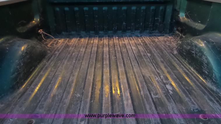 image for item J8293 1999 Ford F150 SuperCab pickup truck