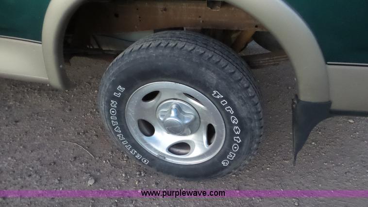 image for item J8293 1999 Ford F150 SuperCab pickup truck