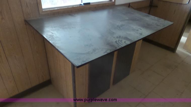 image for item J8295 2000 Office Master trailer