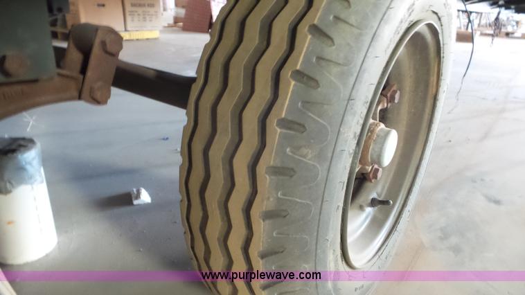 image for item J8295 2000 Office Master trailer