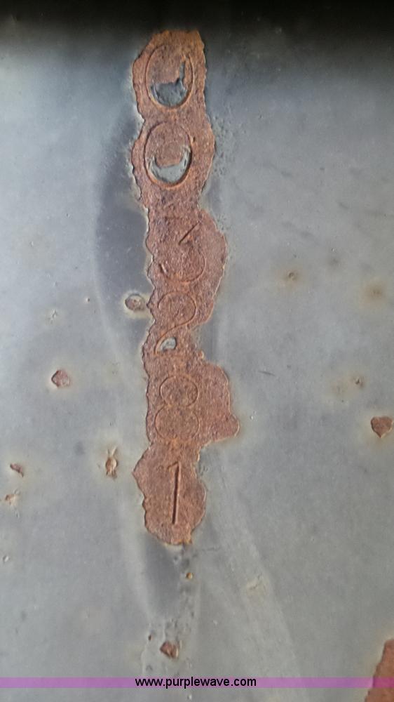 image for item J8295 2000 Office Master trailer