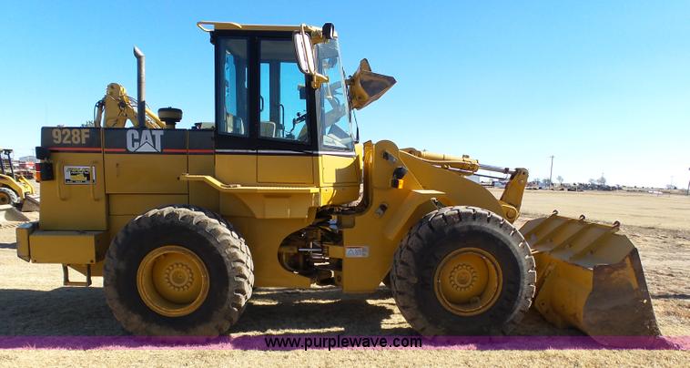 image for item J8298 1996 Caterpillar 928F wheel loader