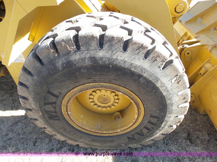 image for item J8298 1996 Caterpillar 928F wheel loader