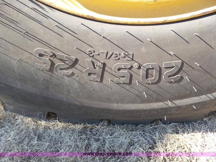 image for item J8298 1996 Caterpillar 928F wheel loader