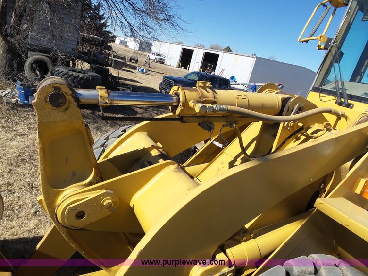 image for item J8298 1996 Caterpillar 928F wheel loader