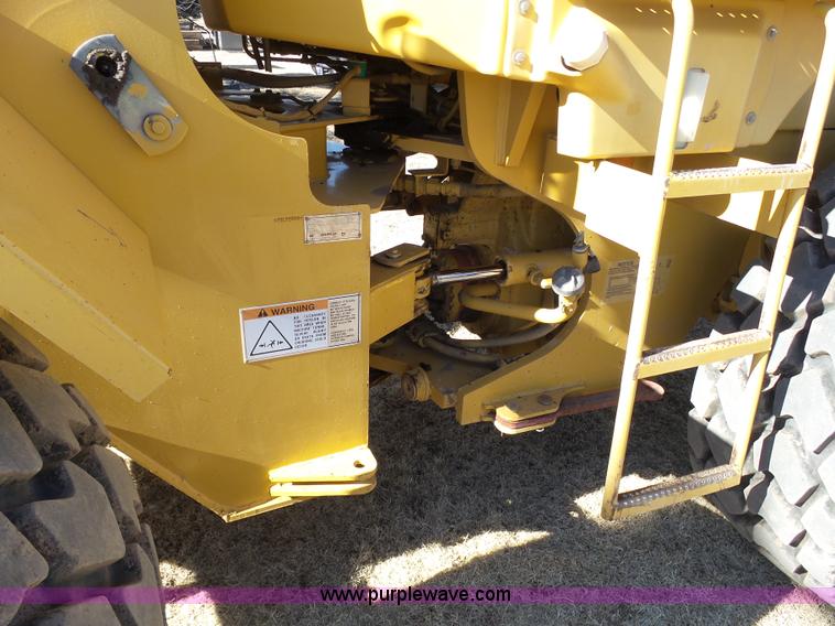 image for item J8298 1996 Caterpillar 928F wheel loader