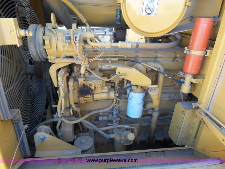 image for item J8298 1996 Caterpillar 928F wheel loader