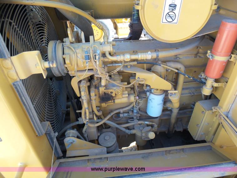 image for item J8298 1996 Caterpillar 928F wheel loader