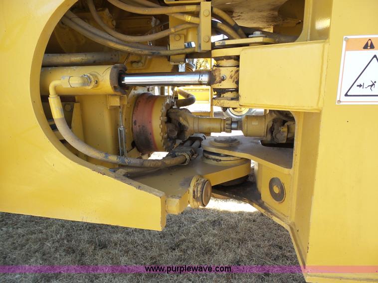 image for item J8298 1996 Caterpillar 928F wheel loader